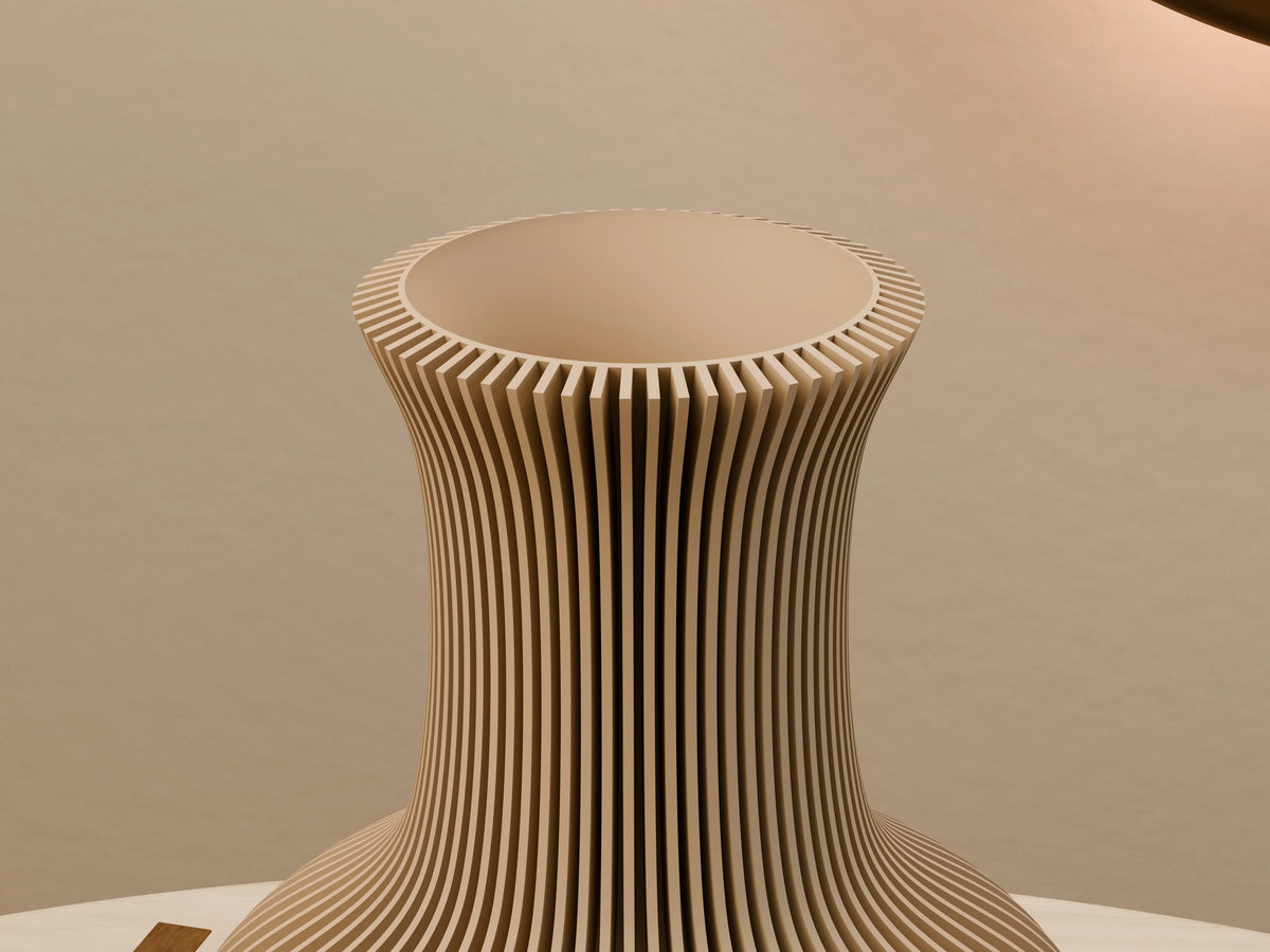 Creden Vase