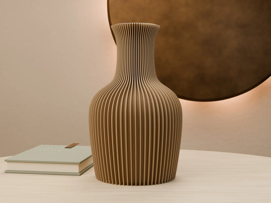 Creden Vase