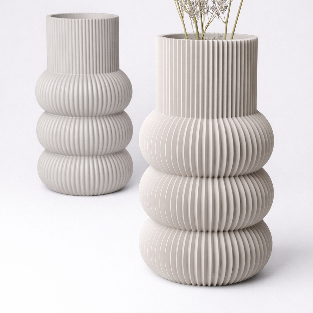Nuvia Vase